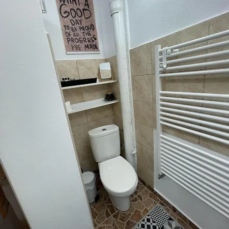 Lawanda Apartment